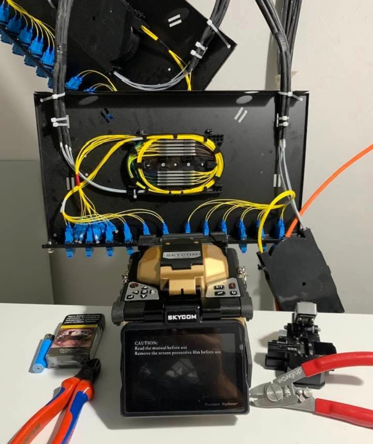 Fiber optik test ve ölçüm cihazı ile çalışma